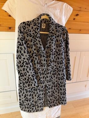 Anne Klein Gray and Black Leopard Print Open Cardigan